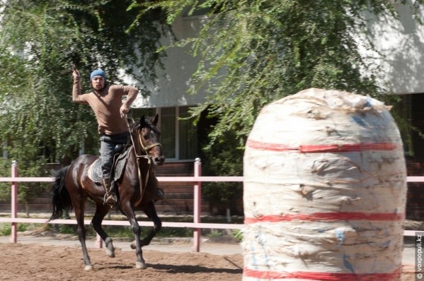 Площадка для тренировки конных трюков, Алматы